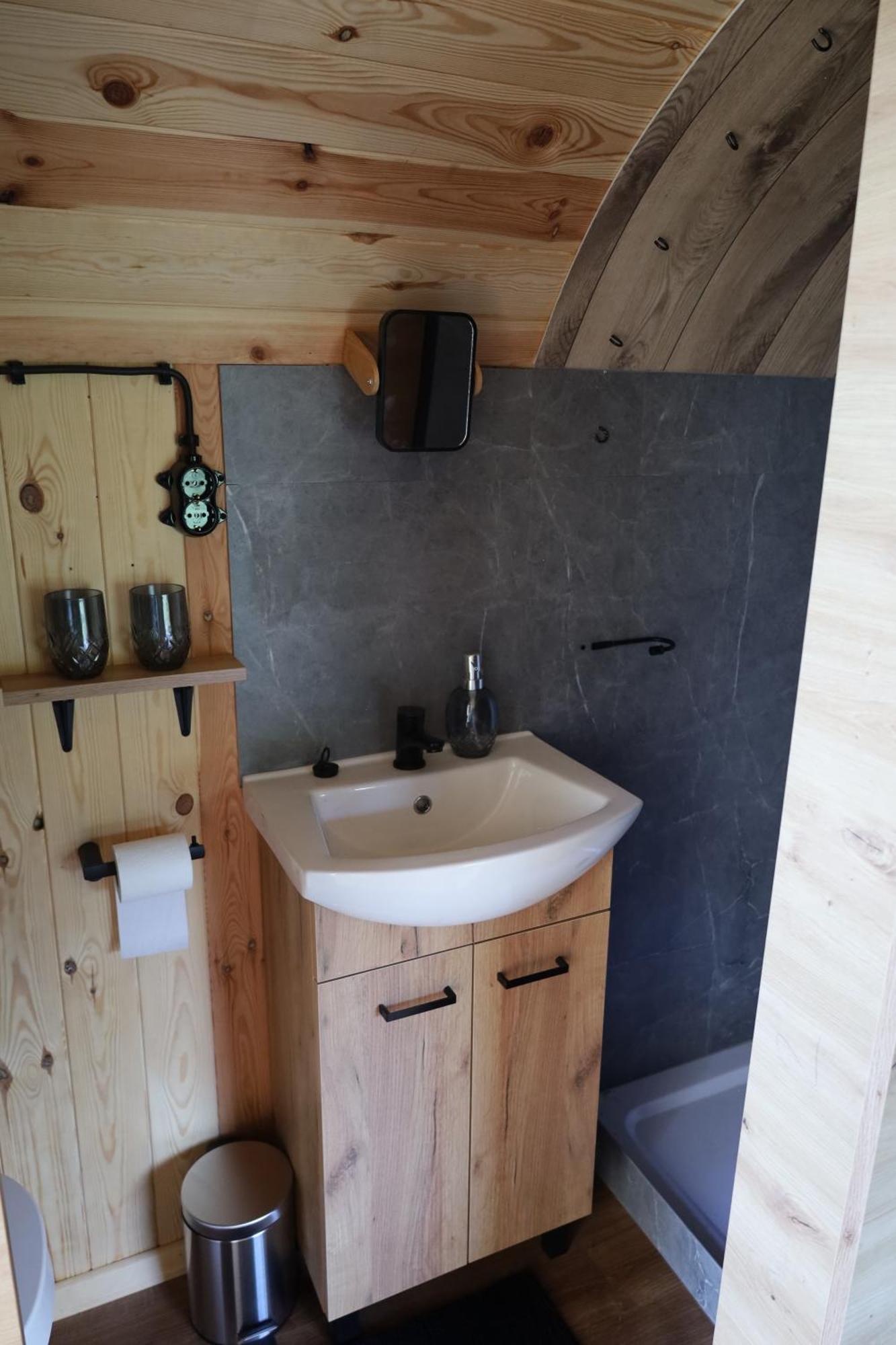 Oaza Swiety Spokoj - Domek Z Balia I Jacuzzi Rzasnik Exteriör bild