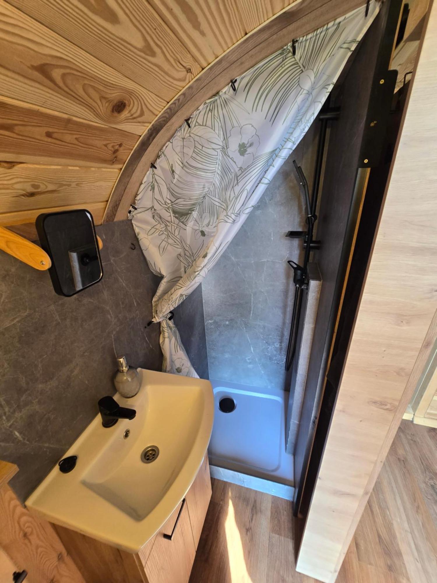 Oaza Swiety Spokoj - Domek Z Balia I Jacuzzi Rzasnik Exteriör bild